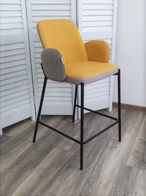 Полубарный стул NYX (H=65cm) VF106 желтый / VF120 серый М-City в Верхней Салде - verhnyaya-salda.ok-mebel.com | фото